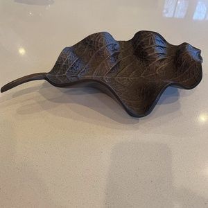 Bronze Leaf